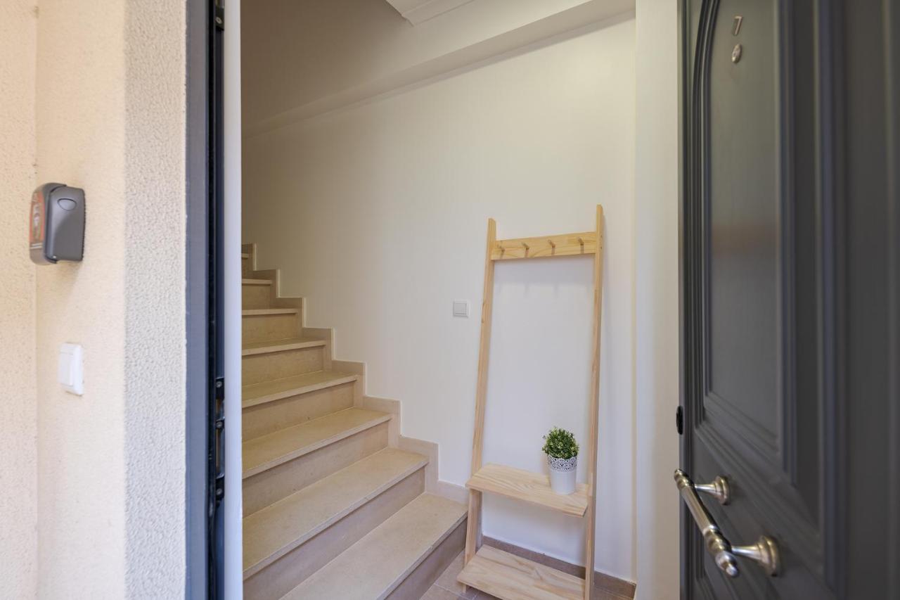 Central Gem IV - Lisbon Trendy Santos District With Dedicated Workspace Exterior photo